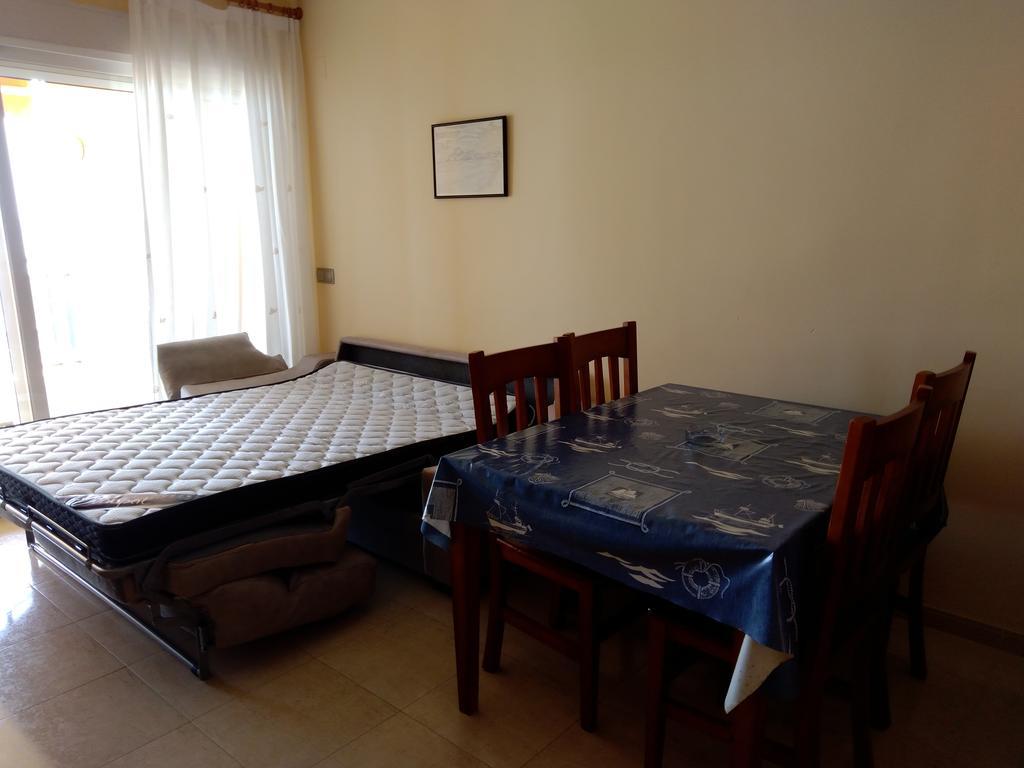 Apartamento Con Aire Acondicionado En 1ª Linea De Playa Edificio Moli De Vent เพนิสโคลา ภายนอก รูปภาพ
